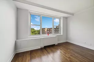 18-65 211th St, New York City, NY 11360 - Photo 33