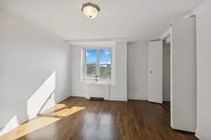 18-65 211th St, New York City, NY 11360 - Photo 45