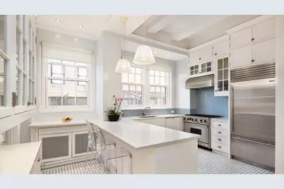 2 E 70th Street #91011B, New York City, NY 10021 - Photo 5