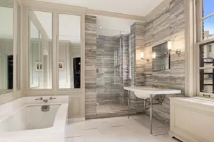 2 E 70th St, New York City, NY 10021 - Photo 9