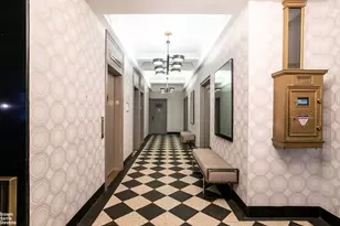 310 W 72nd St, New York City, NY 10023 - Photo 17