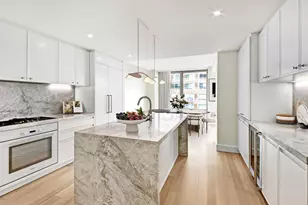 212 W 72nd St, New York City, NY 10023 - Photo 3