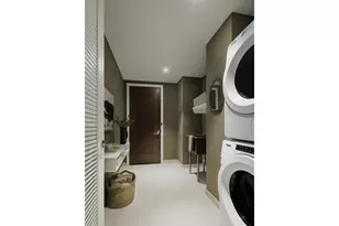 212 W 72nd St, New York City, NY 10023 - Photo 13