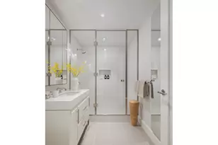 212 W 72nd St, New York City, NY 10023 - Photo 11