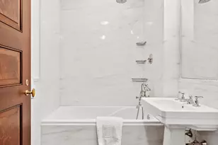 823 Park Ave, New York City, NY 10021 - Photo 13