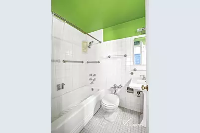 3 E 71st Street #2E, New York City, NY 10021 - Photo 9