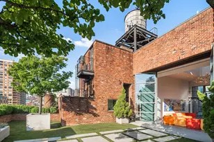 704 Broadway, New York City, NY 10003 - Photo 1