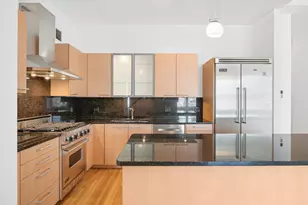 121 W 19th St, New York City, NY 10011 - Photo 5