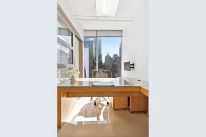 50 W 47th Street #1609, New York City, NY 10036 - Photo 7