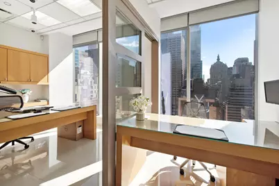 50 W 47th Street #1609, New York City, NY 10036 - Photo 3