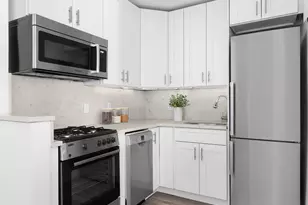 251 E 51st St, New York City, NY 10022 - Photo 9