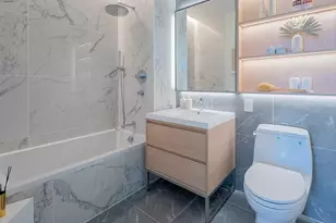 45-30 Pearson St, New York City, NY 11101 - Photo 7