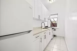63-109 Saunders St, New York City, NY 11374 - Photo 5