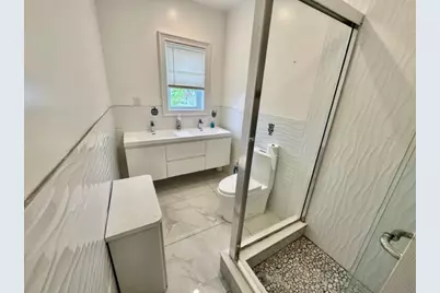 142-29 230th Place, New York City, NY 11413 - Photo 9