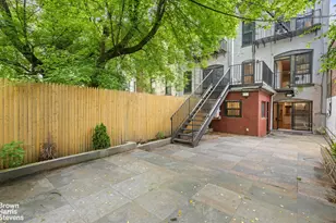 521 Decatur St, New York City, NY 11233 - Photo 15