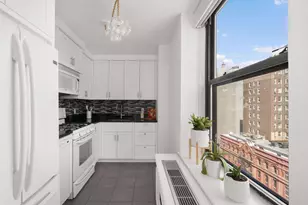 201 W 74th St, New York City, NY 10023 - Photo 3