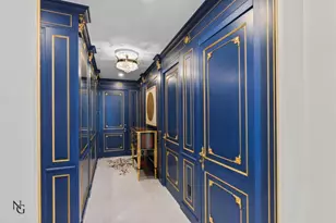 1600 Broadway, New York City, NY 10019 - Photo 7