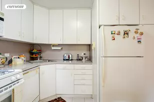 67-30 Clyde St, New York City, NY 11375 - Photo 9