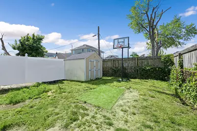 69-53 Thursby Avenue, New York City, NY 11692 - Photo 21