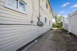 69-53 Thursby Ave, New York City, NY 11692 - Photo 19