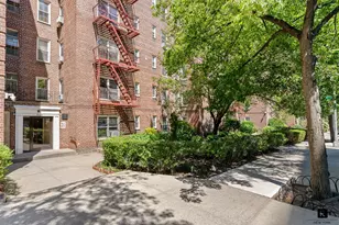39-60 52nd St, New York City, NY 11377 - Photo 11