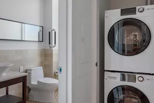 640 W 237th St, New York City, NY 10463 - Photo 23