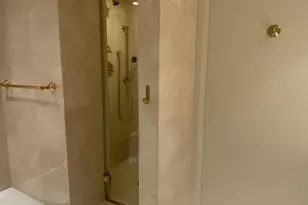 271-10 Grand Central Pkwy, New York City, NY 11005 - Photo 19