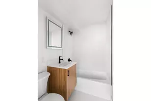 220 E 54th St, New York City, NY 10022 - Photo 7