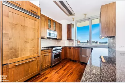 640 W 237th Street #11A, New York City, NY 10463 - Photo 9