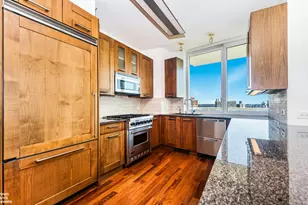 640 W 237th St, New York City, NY 10463 - Photo 9