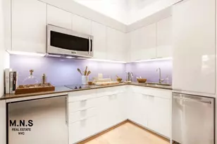 335 E 27th St, New York City, NY 10016 - Photo 5