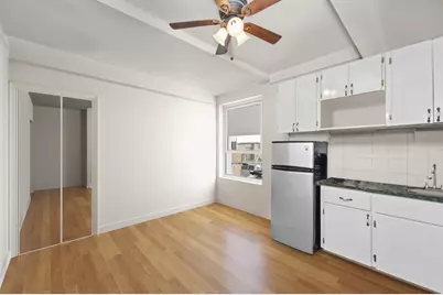 325 W 45th Street #403-A, New York, NY 10036 - Photo 3