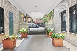 325 W 45th St, New York City, NY 10036 - Photo 5