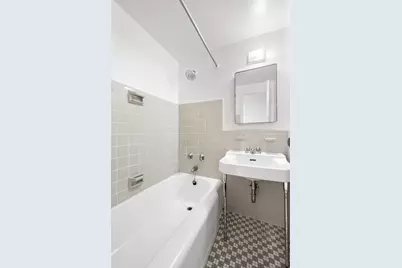 3 Fordham Hill Oval #8F, New York City, NY 10468 - Photo 13