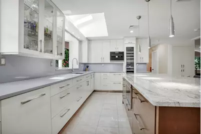 5 Boulevard, New York City, NY 11357 - Photo 17