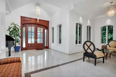 5 Boulevard, New York City, NY 11357 - Photo 5