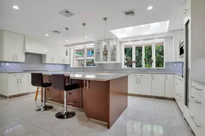 5 Boulevard, New York City, NY 11357 - Photo 13