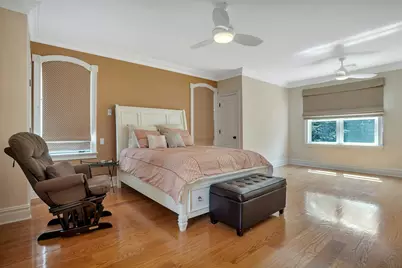 5 Boulevard, New York City, NY 11357 - Photo 37