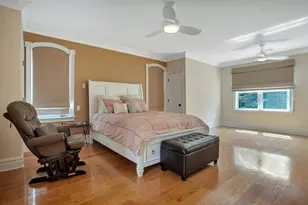 5 Boulevard, New York City, NY 11357 - Photo 37