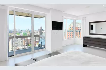 200 E 69th Street #31-A, New York City, NY 10021 - Photo 9