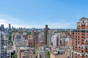 200 E 69th St, New York City, NY 10021 - Photo 13