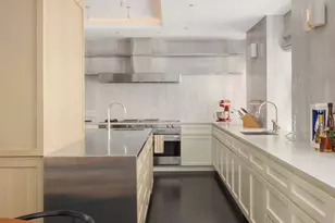 33 E 70th St, New York City, NY 10021 - Photo 3