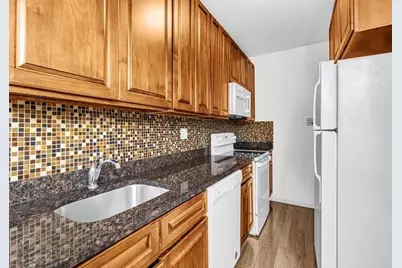 21-05 33rd Street #5-D, New York City, NY 11105 - Photo 3