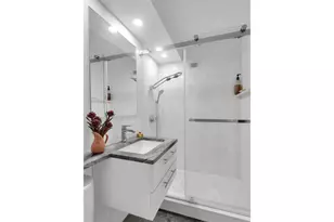 446 East 86th St, New York City, NY 10028 - Photo 9