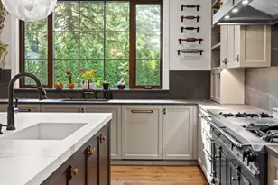 176 Benedict Rd, New York City, NY 10304 - Photo 7