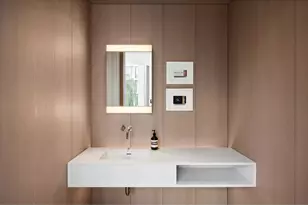 160 Leroy St, New York City, NY 10014 - Photo 5