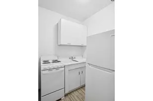 1630 2nd Ave, New York City, NY 10028 - Photo 3