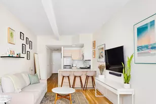 9 Barrow St, New York City, NY 10014 - Photo 3