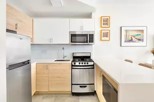 9 Barrow St, New York City, NY 10014 - Photo 11