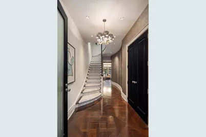 180 E 75th Street, New York City, NY 10021 - Photo 3